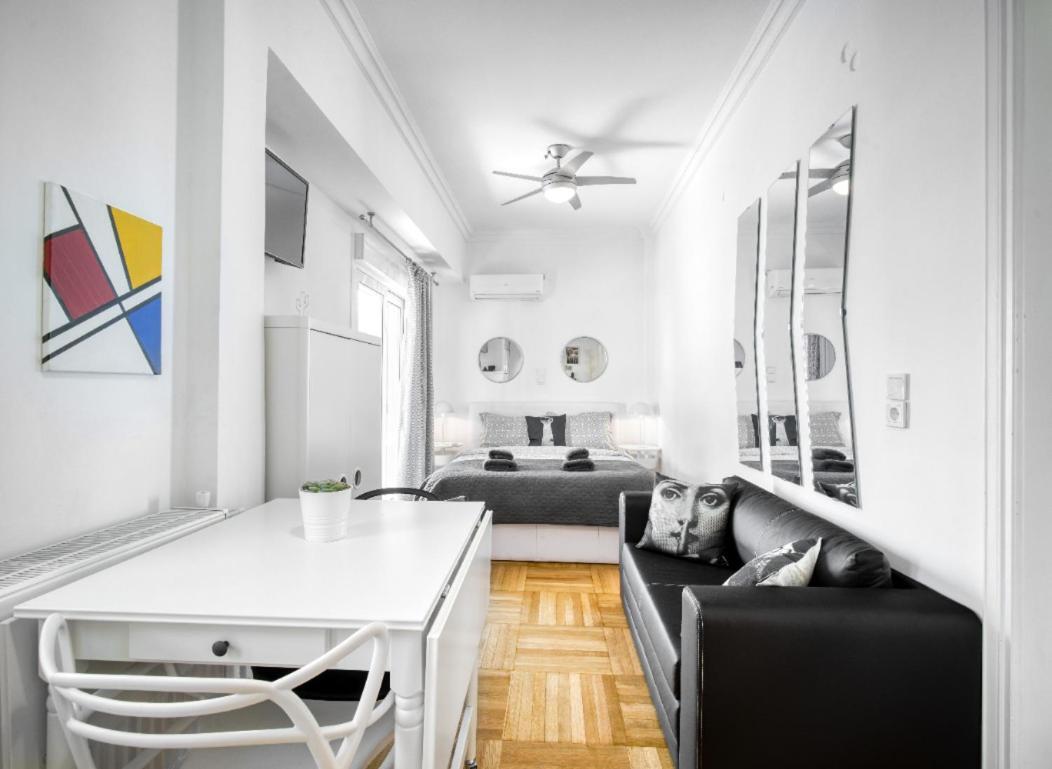 The Cactus Apartment With Large Sunny Balcony Αθήνα Εξωτερικό φωτογραφία